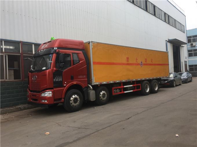 FAW 8x4 ağır iş 31 ton çeşitli tehlikeli madde kamyonet teslim kamyonu