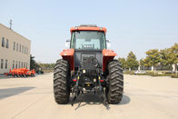 450mm Min Zemin Gümrükleme 4x4 Çiftlik Traktör Tarım Makinaları Altı Silindirli Motor