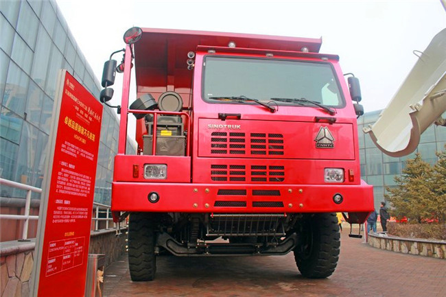 Kırmızı Renk Sinotruk Howo Damperli Kamyon 6 * 4/30 Ton Damperli Kamyon maden damperli kamyon