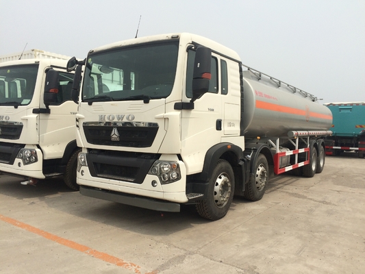 Rafine LHD kurşunsuz benzin dağıtım kamyonu 12 lastik 26KL 28KL 30KL El 8x4 Yeni dizel petrol tankeri kamyonu