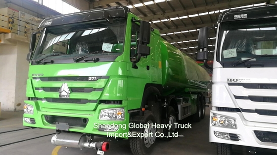 Sinotruk HOWO 8*4 Yakıt Tankı Kamyonu 12 Tekerlekli Petrol Tankörü 30000L Dönüştürme Kamyonu