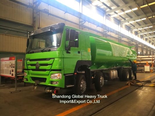 Sinotruk HOWO 8*4 Yakıt Tankı Kamyonu 12 Tekerlekli Petrol Tankörü 30000L Dönüştürme Kamyonu