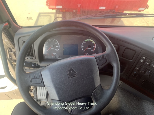 Sinotruck HOWO 6X6 8X4 6X4 10 Tekerlekli 12 Tekerlekli Çekici Kamyon Çekici Kamyon Çekici Kamyon