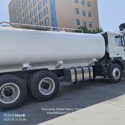Sinotruk HOWO 6X4 20000 L 25000 L Kargo taşıma Petrol Tankeri Kamyon Petrol Yakıt Tankı Kamyon