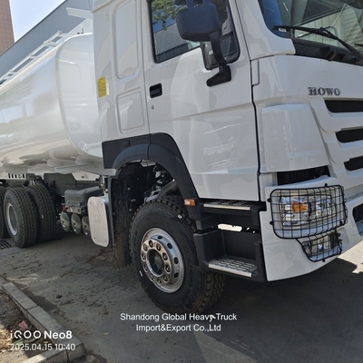 Sinotruk HOWO 6X4 20000 L 25000 L Kargo taşıma Petrol Tankeri Kamyon Petrol Yakıt Tankı Kamyon