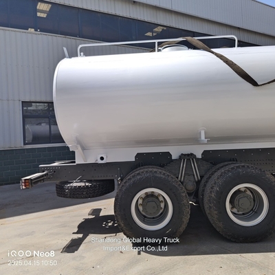 Sinotruk HOWO 6X4 20000 L 25000 L Kargo taşıma Petrol Tankeri Kamyon Petrol Yakıt Tankı Kamyon