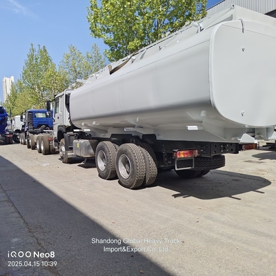 Yeni Sinotruk HOWO 6X4 20000L Petrol Tankı Yakıt Tankörü Filipinler'de Satılıyor