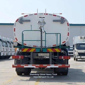 Sinotruk HOWO 6X4 Su Tanker Kamyonu 18000L 20000L 20 ton Su püskürtme püskürtme Tanker Kamyonu