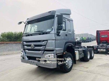Ağır Hizmet Tipi Taşıma için 12.00R20 Lastikli 371HP ve 420HP Sinotruck HOWO A7 6X4 Çekici Kamyon