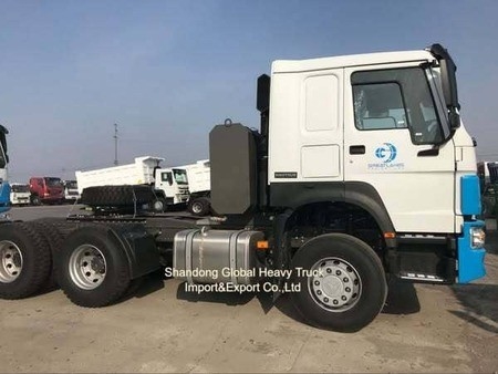 Sinotruk HOWO Yeni / Kullanılmış 371HP Euro 2 6X4 Rhd Sağ El Sürücüsü Kamyon Araç Baş Çekici Kamyon