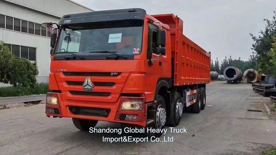 Sinotruk HOWO 380 HP ağır yük taşımacılığı için 50 ton yük kapasitesiyle 8 × 4 atık kamyonu