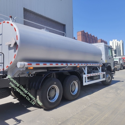 Sinotruk HOWO Vehicle 20000/30000L 6X4 Heavy Duty Tanker Drinking Sprinkler Water Truck
