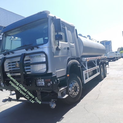 HOWO Su Tanker Kamyonu Sinotruck HOWO 6*4 Püskürtme Kamyonu 20000 Litre Su Tanker Kamyonu Satılık
