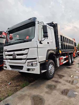 HOWO 6x4 371HP motorlu 6x4 şasi ve Nijerya madenciliği için yüksek dayanıklılıklı kargo gövdesine sahip bir atık kamyonu