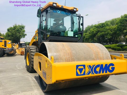 Resmi Kompaktör Çin 14 ton ağır kendi kendine hareket eden titreşimli rulo Xs143j Cezayir'de