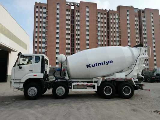 Yeniden Üretilmiş Sinotruk HOWO 20m3 Kapasiteli 380HP Ağır Hizmet Şasili Büyük Projeler için Beton Mikser Kamyonu