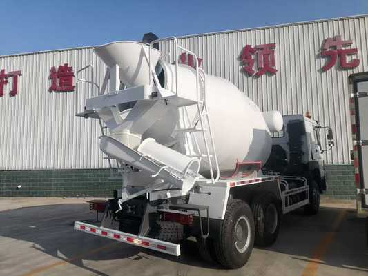 Sinotruk HOWO 8x4 Sürüş Türü 12cbm Kapasite 300hp Maksimum At Gücü Beton Karıştırıcı Kamyon