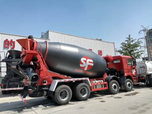 SHACMAN F3000 16m3 Hidrolojik Pompa Sistemi ve Güçlendirilmiş Şasi ile Ağır Görevli Beton Karıştırıcı Kamyon