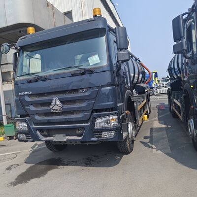 HOWO 15CBM, Septik Tank Temizliği için 6×4 Sürücü Tipi ve Hidrolik Çökme Sertifikasıyla Vakumlu Kanalizasyon Emik Kamyonu