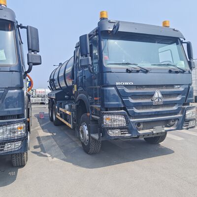 HOWO 15CBM Septik Tank Temizleme ve Endüstriyel Atıklar için 6 × 4 Tahrikli ve 336HP Motorlu Vakumlu Kanalizasyon Emme Kamyonu