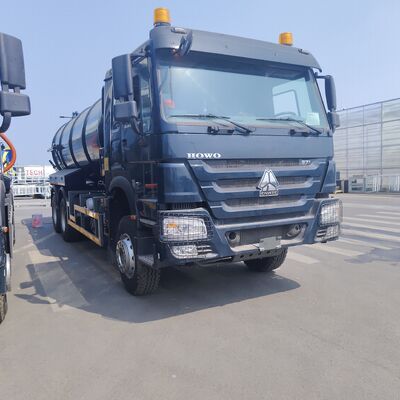 HOWO 15CBM Sanayi Atıkları Temizleme için 371 beygir gücü ve 6×4 tahrik tekerleği ile vakumlu kanalizasyon emici kamyonu