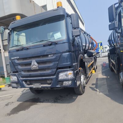 HOWO 15CBM Belediye ve Endüstriyel Atık Temizleme için 6 × 4 Tahrik Tipi ve 266HP Motorlu Vakumlu Kanalizasyon Emme Kamyonu