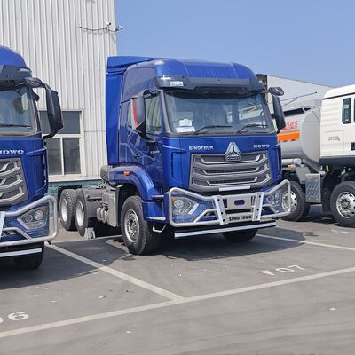 HOWO NX 6×4 ağır yük taşımacılığı için 380 HP motorlu ve ağır iş yaprağı yay süspansiyonu olan traktör kamyonu