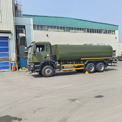 HOWO TX 6×4 Su Tankı Kamyonu, 20T Yük Taşıma Kapasitesi Euro 2 Emisyon Standardı ve Toz Kontrolü ve Belediye Temizliği için >16m Yağmurlama Alanı