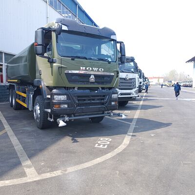 HOWO TX 6×4 Su Tankı Kamyonu 20T yararlı yük ve Euro 2 Emisyon Standartı ile yol toz bastırma ve belediye kullanımı için