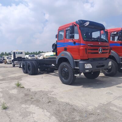 BEIBEN 2642 420HP WEICHAI motoru ve 30-40 ton ağır madencilik yükü ile 6×6 madencilik atık kamyonu