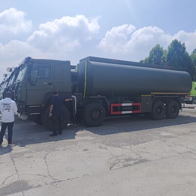 Ağır Hizmet Yakıt Taşımacılığı için 371HP Motorlu HOWO 8 × 8 60000L Yakıt Tankı Kamyonu