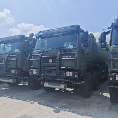 HOWO 8×8 50.000L yakıt tankı, 371HP motorlu ve ağır yük yakıt taşımacılığı için 8×8 dört tekerlekli tahrikli