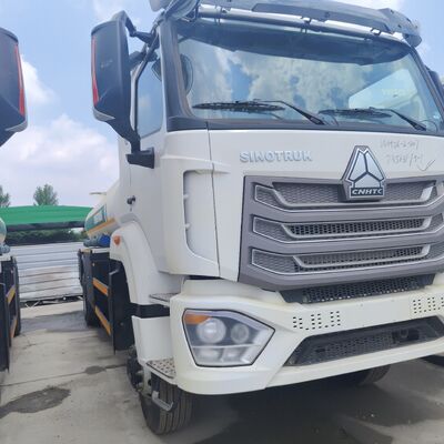 HOWO NX 6×4 CNG yakıt tankı, 400 HP motorlu ve dizel ve benzin taşımacılığı için 30.000L kapasiteli