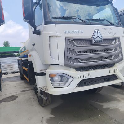 HOWO NX 6×4 CNG yakıt tankı, 400 HP motorlu ve dizel ve benzin taşımacılığı için 30.000L kapasiteli