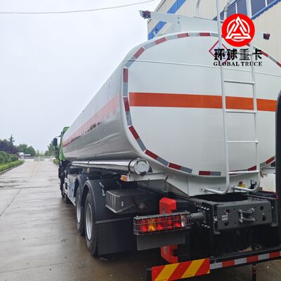 HOWO NX 8x4 30000L Yakıt Tanklı Kamyon Mozambik Pazarı için Ağır Görevli Dizel Bowser Kamyon