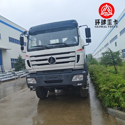 Beiben 8x8 35000L dizel yakıtlı bowser kamyonu Kongo madencilik alanları için ağır görev off road şasi ile