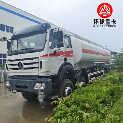 Kongo'da Dizel Taşımacılığı İçin Beiben 8x8 35000L Ağır Hizmet Maden Yakıt Tankeri Kamyonu