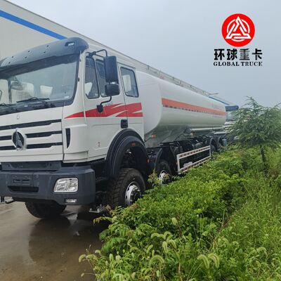 Beiben 8x8 35000L Yakıt Tankı Kamyonu Ağır Görevli Çapraz Diesel Tanker Kamyonu Kongo Madenciliği için
