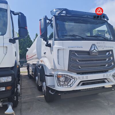 Zambiya Madencilik ve Yakıt Dağıtımı İçin HOWO NX 8x4 30000L Akaryakıt Tankeri Ağır Hizmet Dizel İkmal Kamyonu