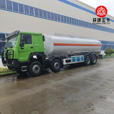 Camion-citerne HOWO TX 8×4 – Camion-citerne de carburant SINOTRUK pour le Transport de Produits Pétroliers