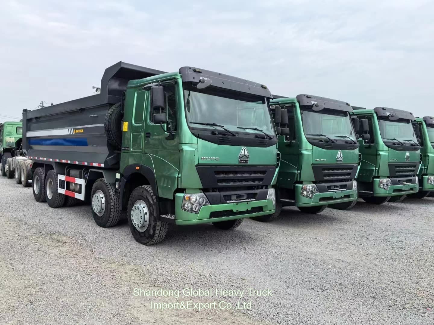Sinotruck Howo 50 tonluk Çöp Kamyonları 8x4 375hp Euro2 Ağır Görevli Yeni ve Kullanılmış Çöp Çöp Kamyonları