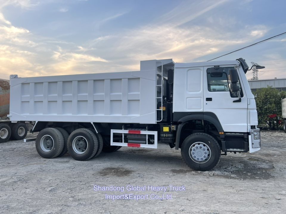 Sinotruk 10 Tekerlekli HOWO A7 T7 V7 Euro 4 Çöp Kamyonu Etiyopya Kamyonu