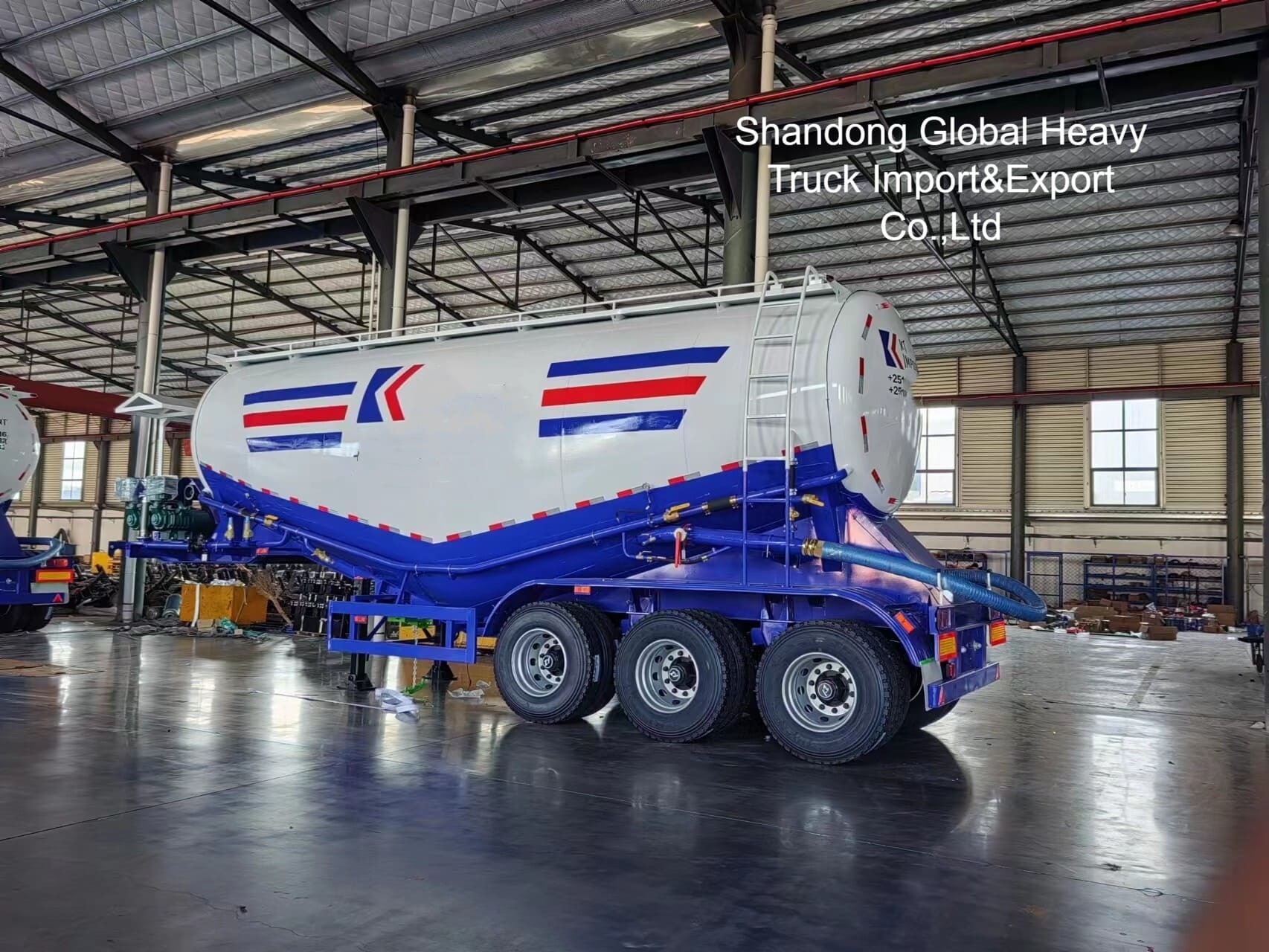 45 Cbm Çimento Tanker Yarı Römorku, Kuru Toz Taşımacılığı için 3 Dingilli