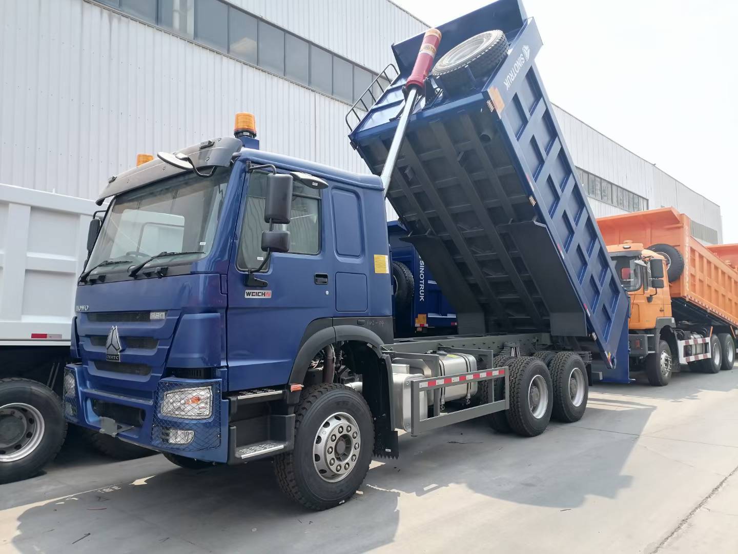 Kullanılmış HOWO Damperli Kamyon 40 Ton 6X4 10 Tekerlek 371 375 400HP Kullanılmış HOWO A7 T7 Nx HOWO Damperli Kamyon