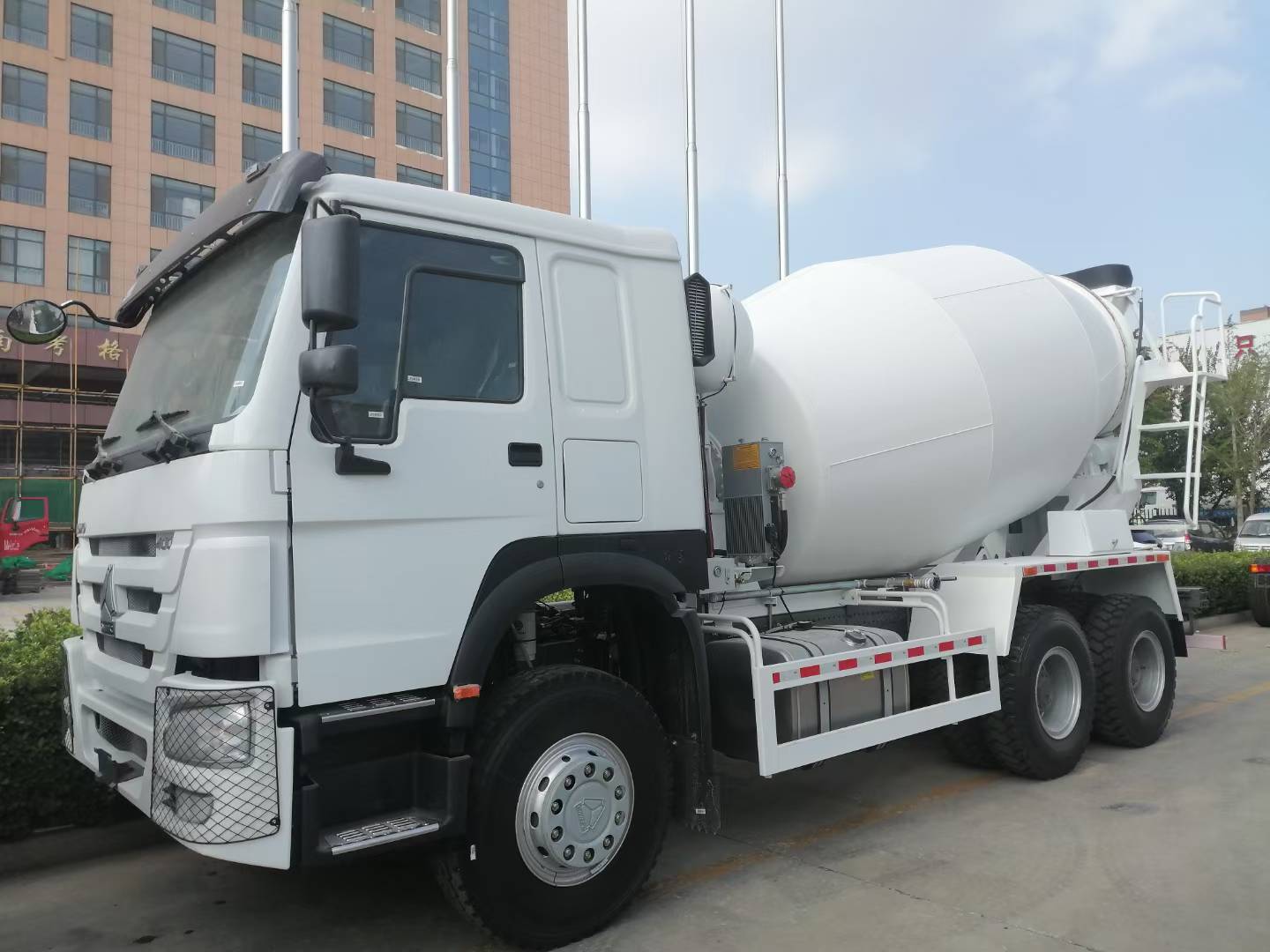 Sinotruk HOWO 8x4 12CBM Beton Mikseri Kamyonu, Ağır Hizmet İnşaatı için 371HP Motorlu