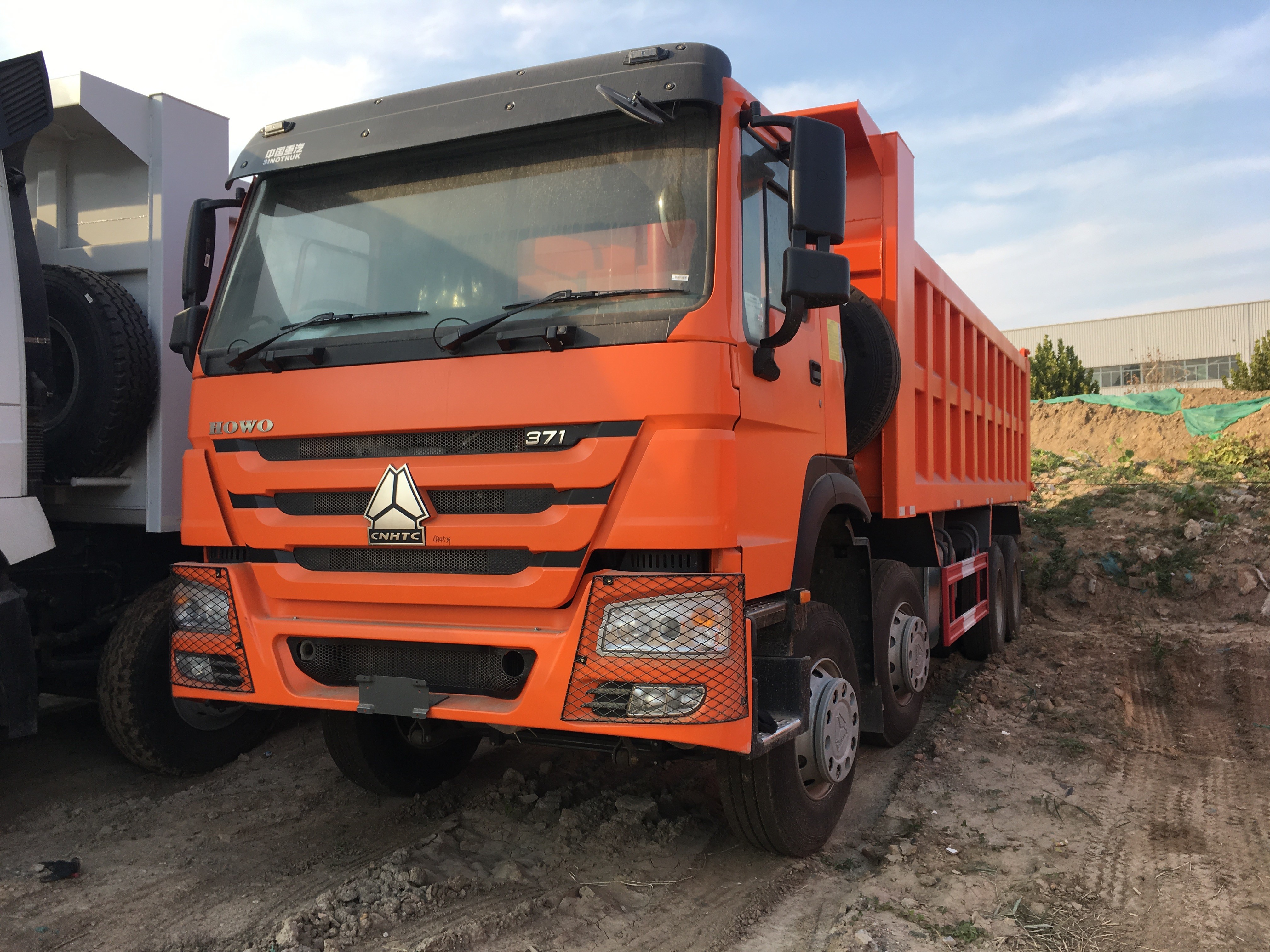 Çin yapımı HOWO 8*4 Çöp Kamyonu 12 Tekerlekli Çöp Kamyonu En Düşük Fiyatla