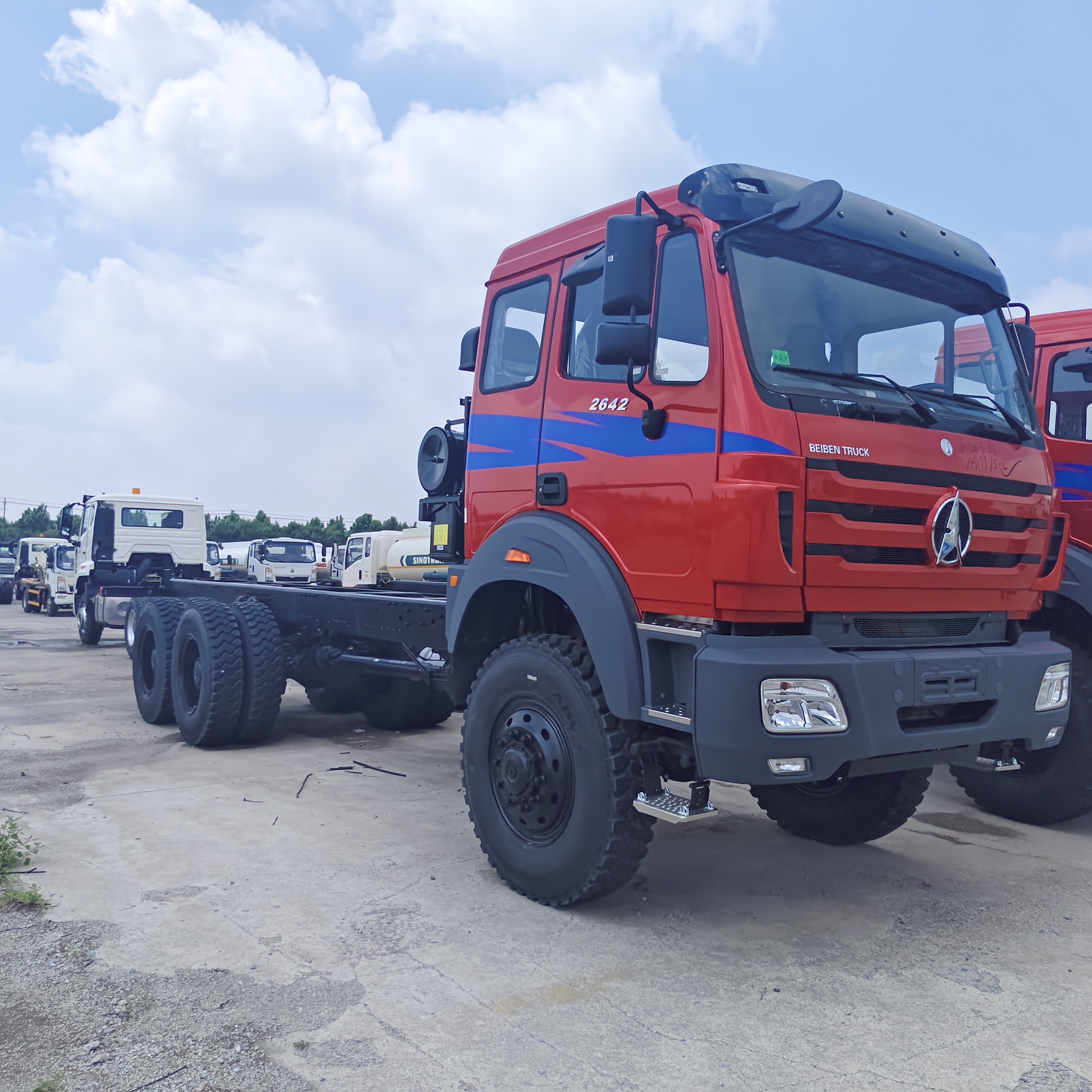 BEIBEN 2638 380HP WEICHAI motoru ve ağır yük taşımacılığı için 25-35 ton yararlı yüklü 6×4 Maden Çöp Kamyonu