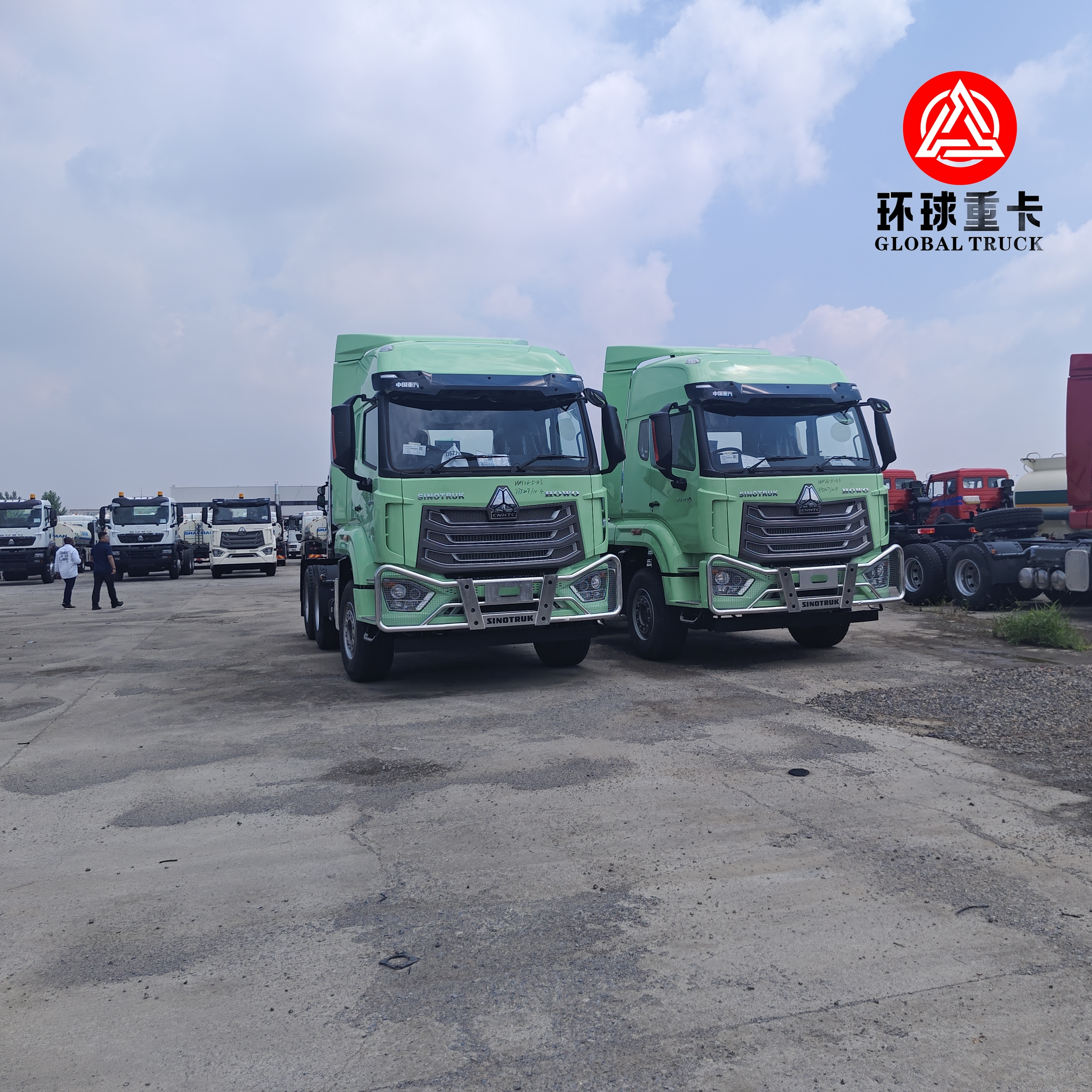 Sinotruk HOWO NX 430HP 6x4 Çekişli Ağır Hizmet Tipi Çekici Kamyon Uluslararası Lojistik İçin Konteyner Taşıyıcı