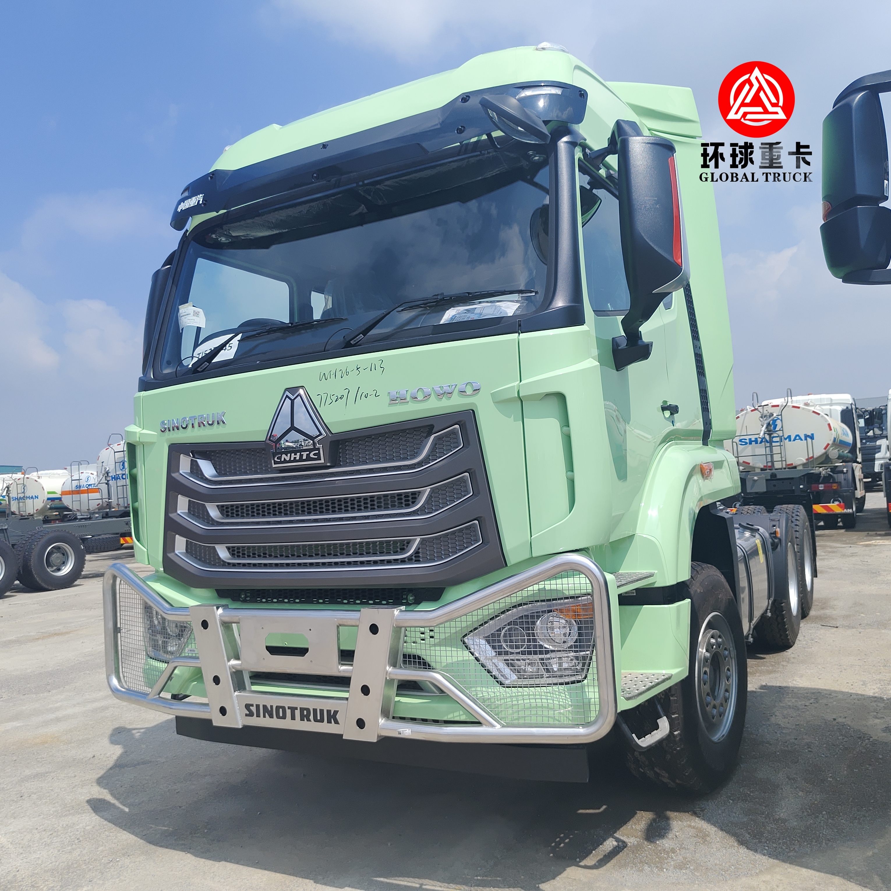 Yeni Sinotruk HOWO NX 430HP 6x4 Çekiş Sistemi Konteyner ve Kargo Taşımacılığı için Ağır Hizmet Tipi Çekici Kamyon