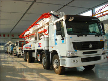 5000mm Dingil Mesafeli Sinotruk Howo 8x4 Beton Pompası Kamyonu Euro 2